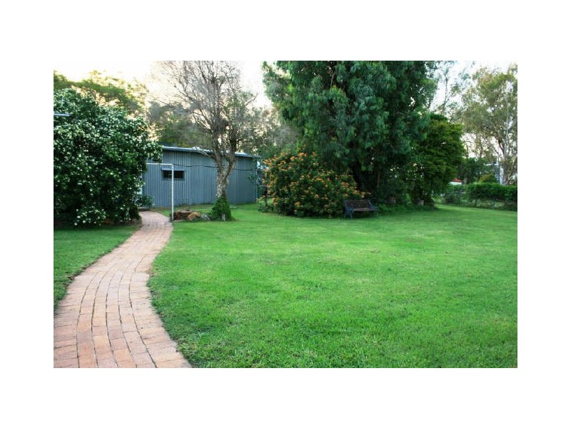 11 Murray Street, Pittsworth QLD 4356