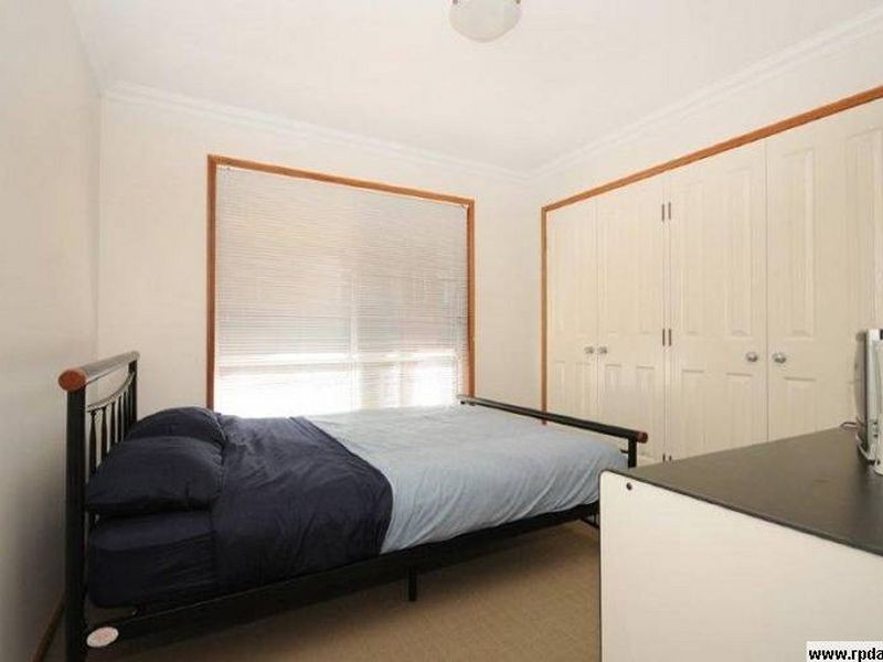 24a Collins Street, Mount Lofty QLD 4350