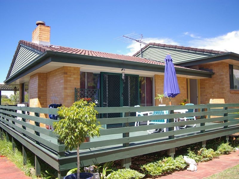 8 Geoffrey Street, Mount Lofty QLD 4350