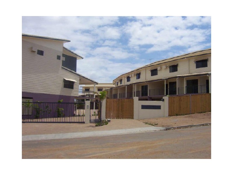 13/269 Riverside Boulevard, Douglas QLD 4814