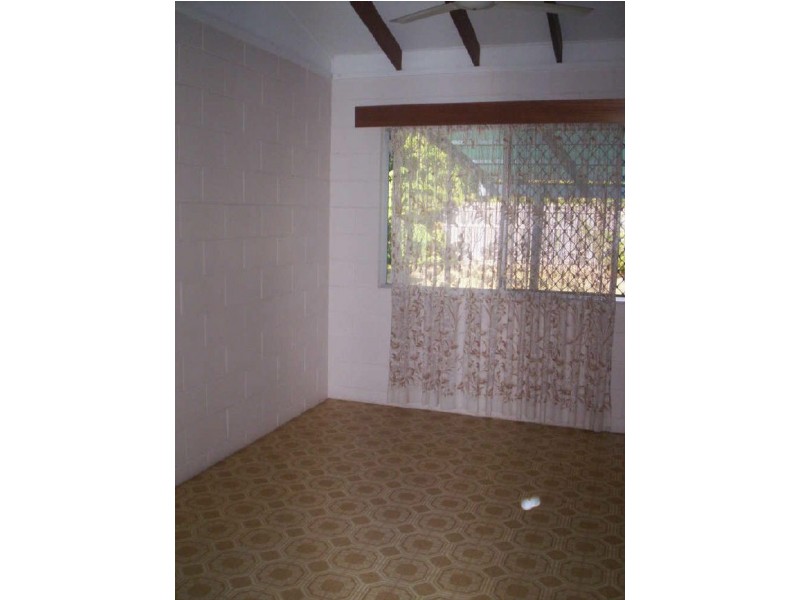 9 Paluma Street, Kirwan QLD 4817