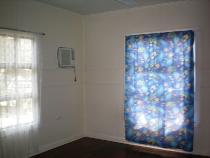 7 The Esplanade, Pallarenda QLD 4810