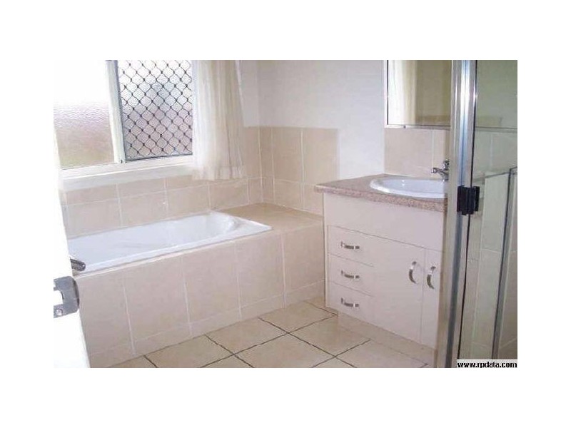 25 Crossman Place, Kirwan QLD 4817