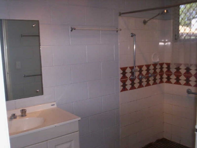 2/27 Fitzroy Street, Cranbrook QLD 4814