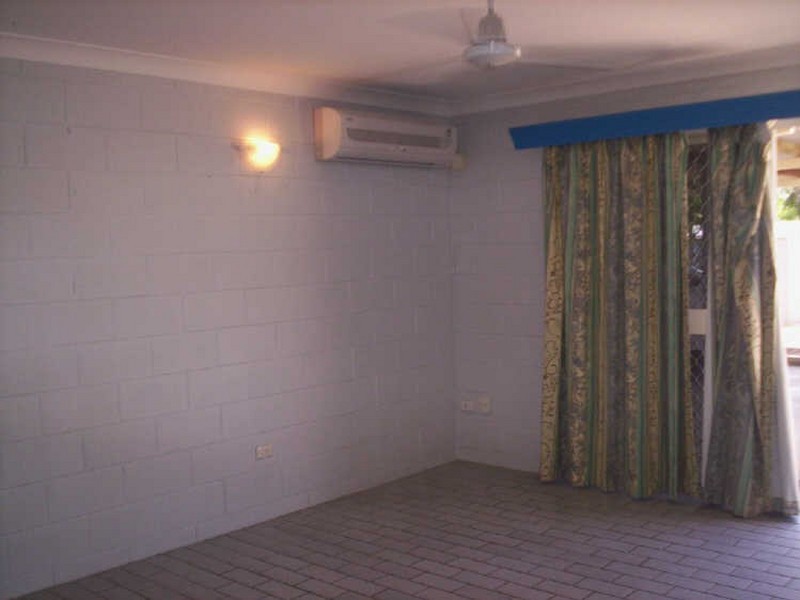 2/27 Fitzroy Street, Cranbrook QLD 4814