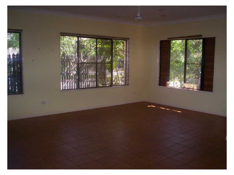 4 New England Court, Douglas QLD 4814