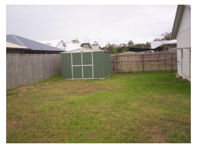 11 Waterdragon Link, Douglas QLD 4814