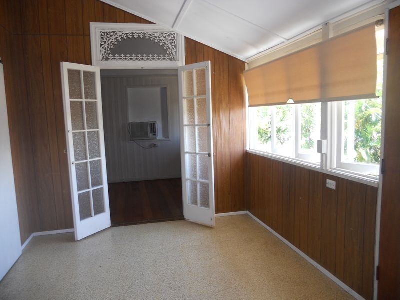 153 Eyre Street, North Ward QLD 4810