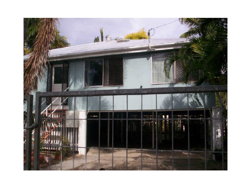 104 Tenth Avenue, Railway Estate QLD 4810