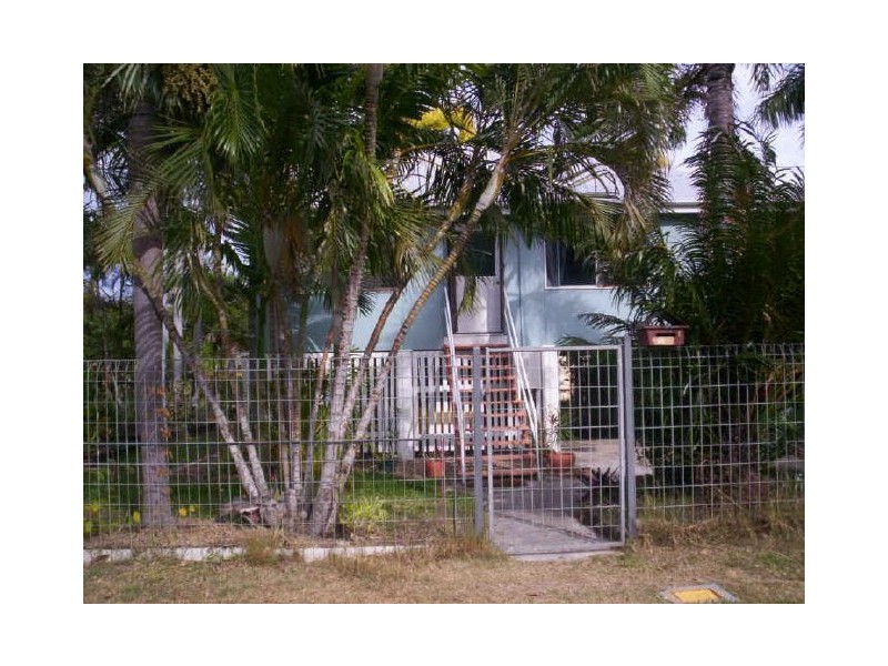 104 Tenth Avenue, Railway Estate QLD 4810
