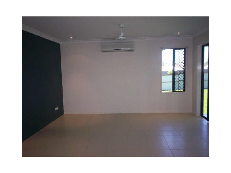 117 Shutehaven Circuit, Bushland Beach QLD 4818