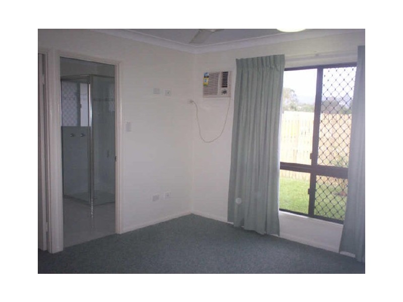 14 Blue Wren Drive, Kelso QLD 4815