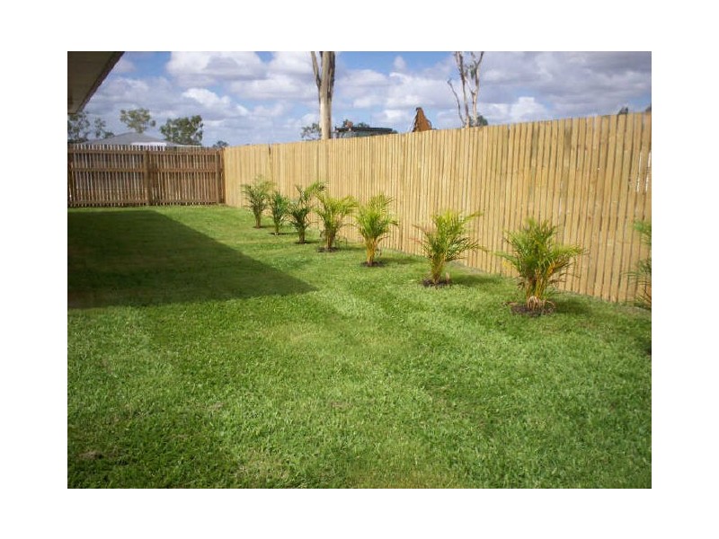 14 Blue Wren Drive, Kelso QLD 4815