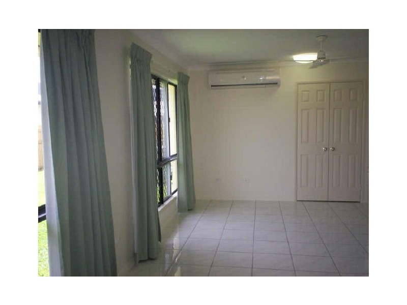 14 Blue Wren Drive, Kelso QLD 4815