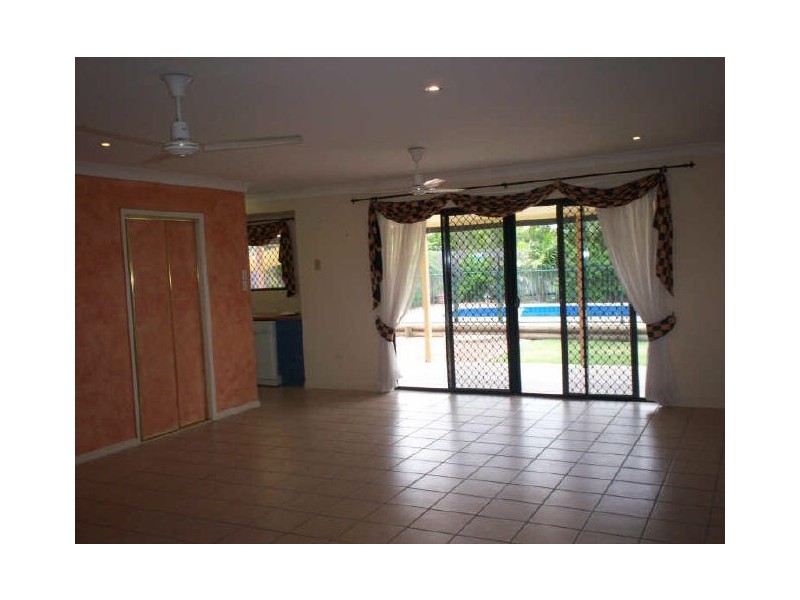 61 Greenwood Drive, Kirwan QLD 4817