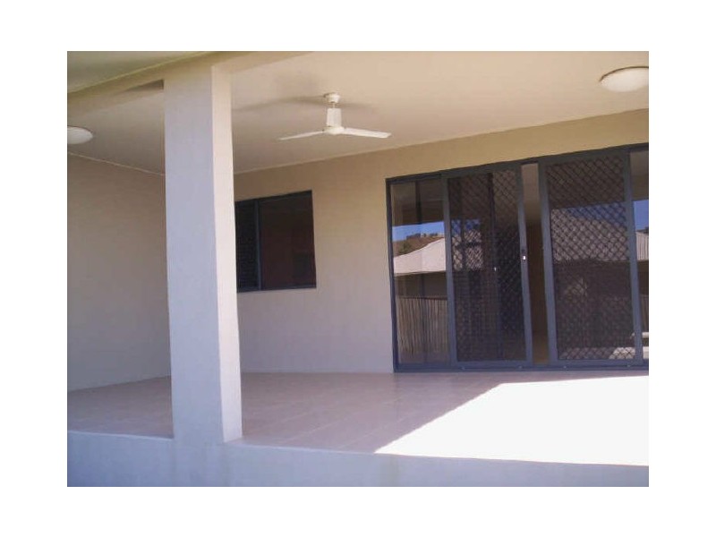 13 Keswick Street, Bushland Beach QLD 4818