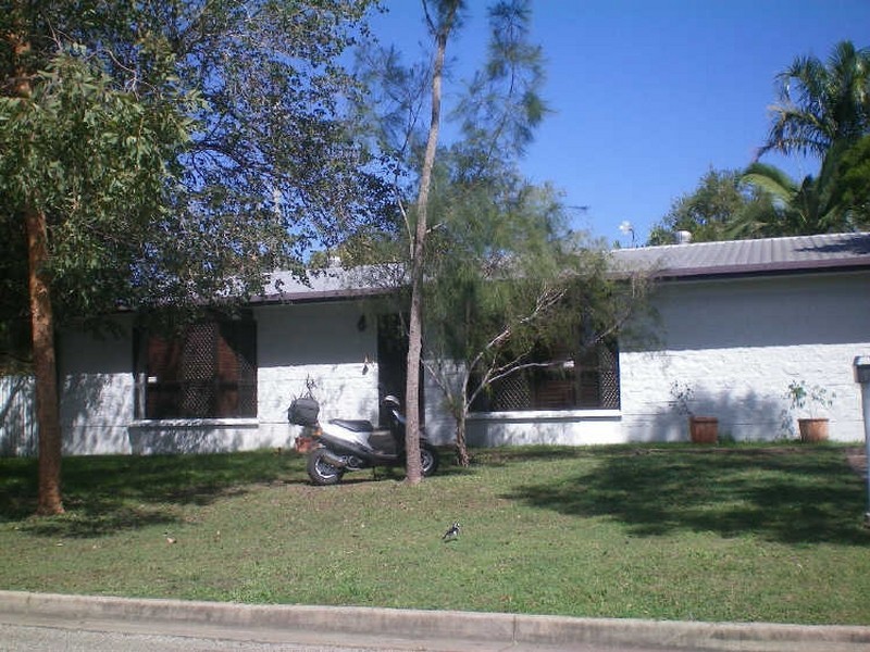 Room 3/11 Lara Street, Cranbrook QLD 4814