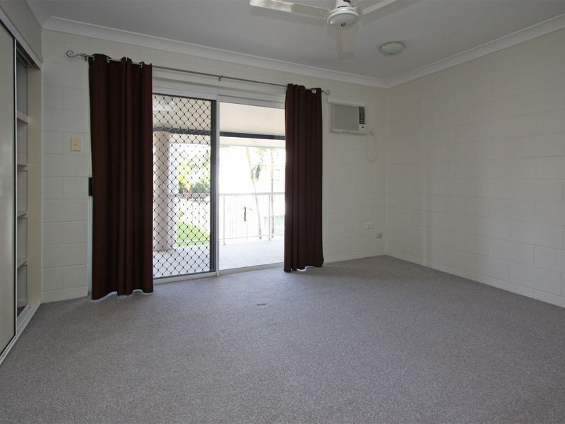 Pimlico QLD 4812