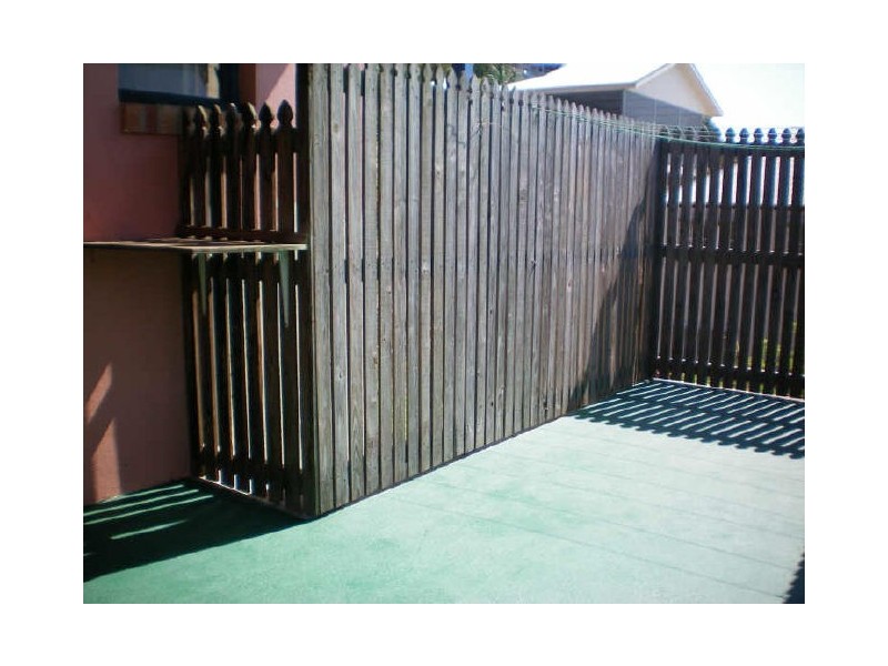 2/22 Melton Terrace ***, Townsville QLD 4810