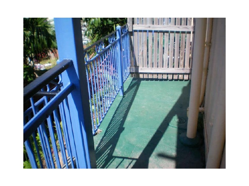 2/22 Melton Terrace ***, Townsville QLD 4810