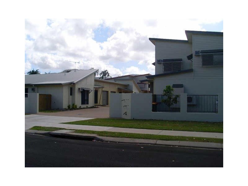 7/1339 Riverway Drive ***, Kelso QLD 4815