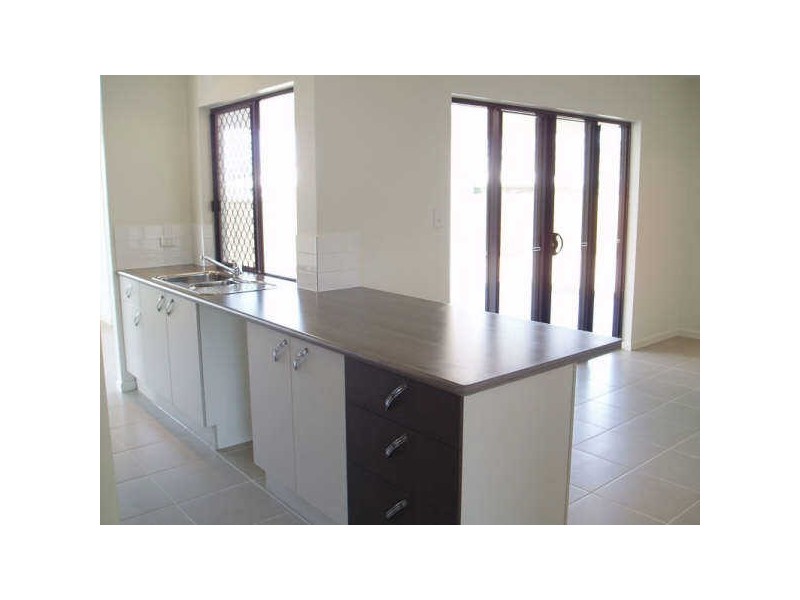 12 Riverstone Court, Mount Louisa QLD 4814