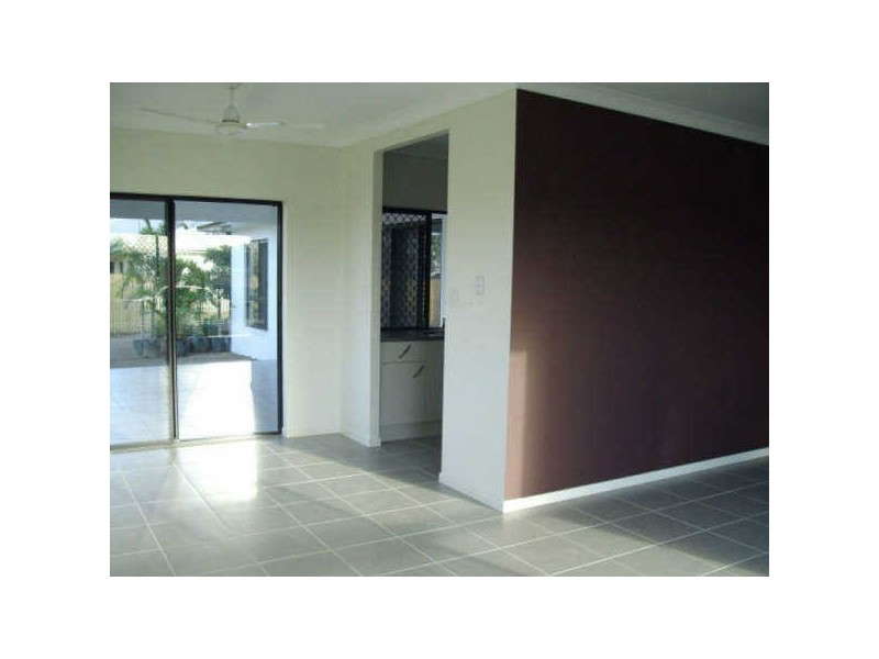 12 Riverstone Court, Mount Louisa QLD 4814