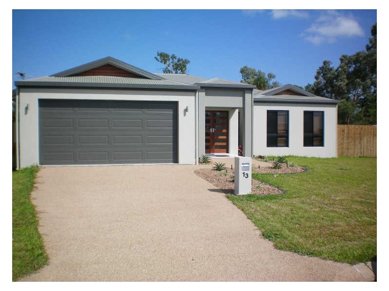 13 Daintree Drive, Bushland Beach QLD 4818