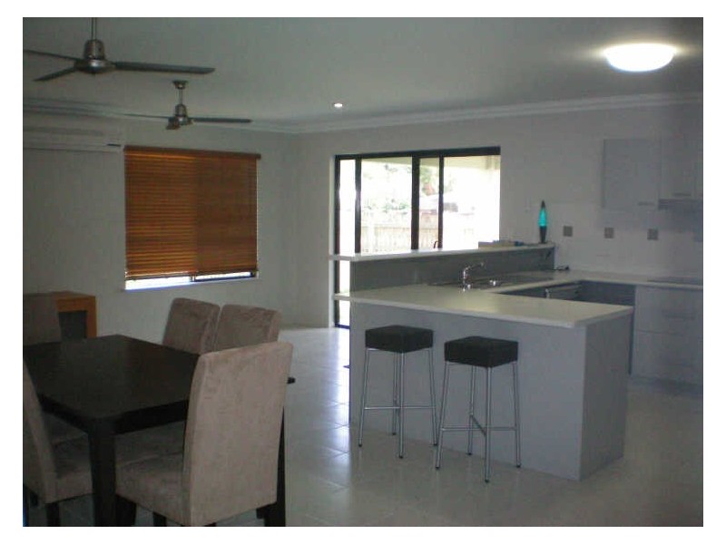 13 Daintree Drive, Bushland Beach QLD 4818