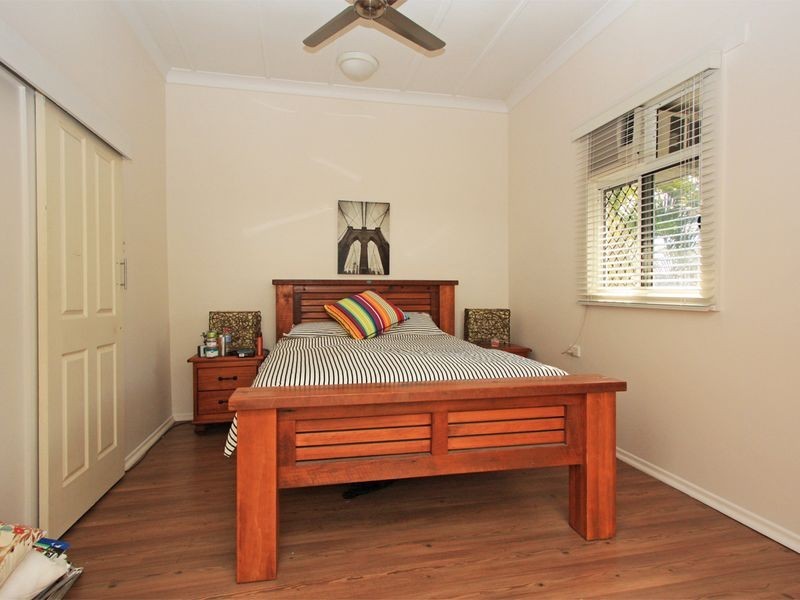 53 Roberts Street, Hermit Park QLD 4812