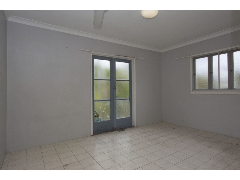 15 Carr Street, Hermit Park QLD 4812