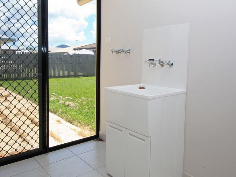 18 Firetail Pocket, Kelso QLD 4815