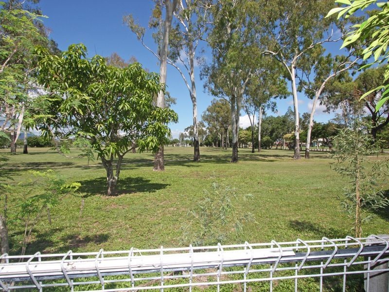 3 Peacock Crescent, Condon QLD 4815