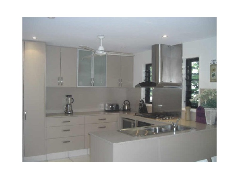 4/80 Cook Street ***, North Ward QLD 4810