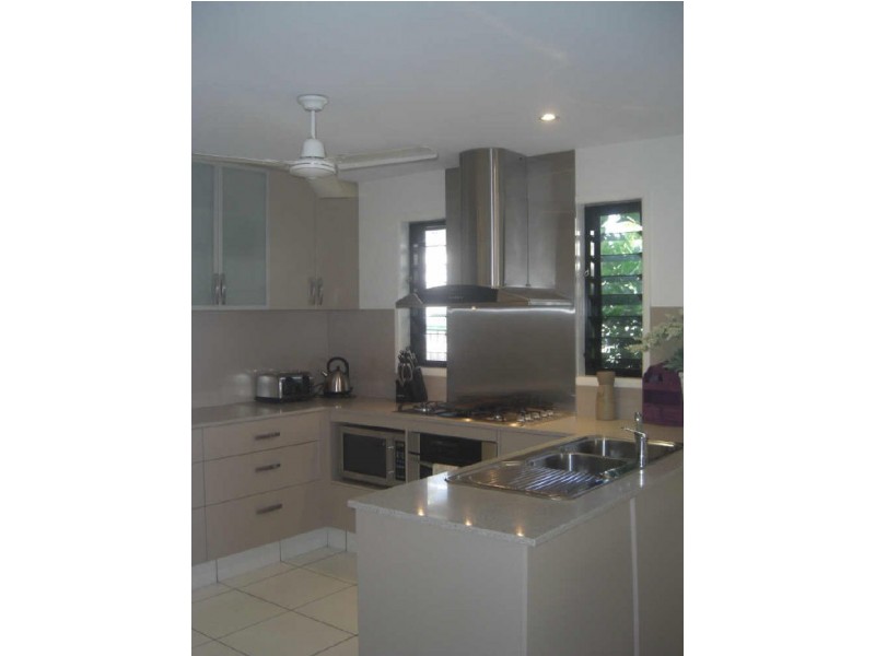 4/80 Cook Street ***, North Ward QLD 4810