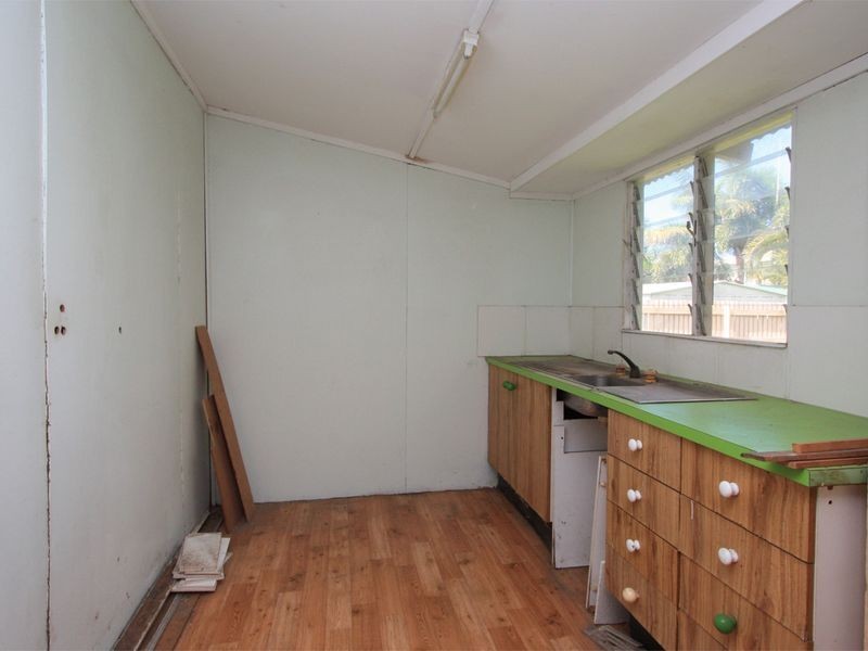 21 Perkins Street, South Townsville QLD 4810