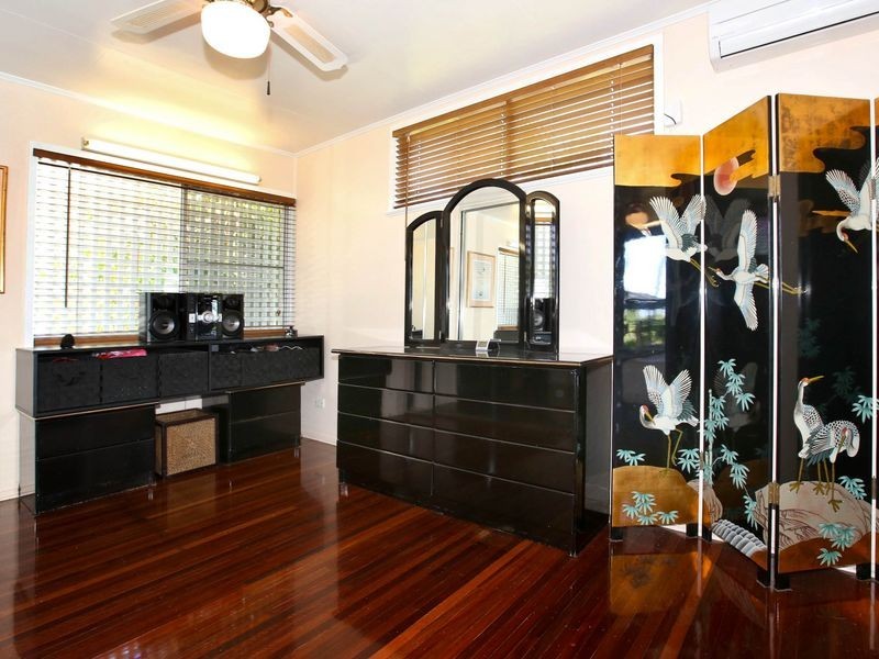 24 Minehane Street, Cluden QLD 4811