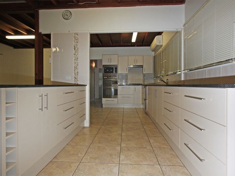 15 Balsam Street, Bushland Beach QLD 4818