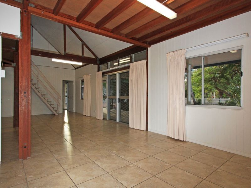 15 Balsam Street, Bushland Beach QLD 4818