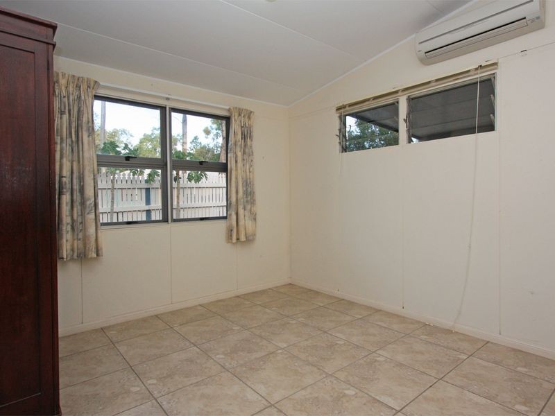 15 Balsam Street, Bushland Beach QLD 4818