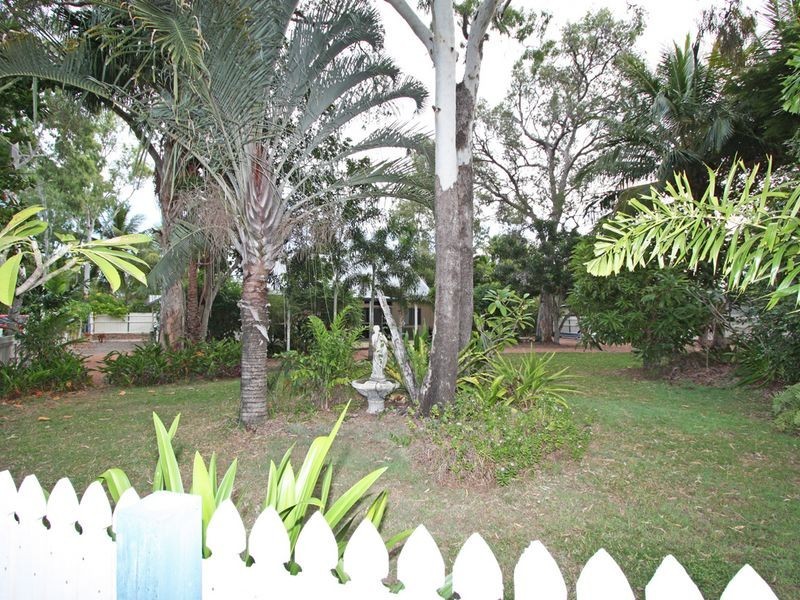 15 Balsam Street, Bushland Beach QLD 4818