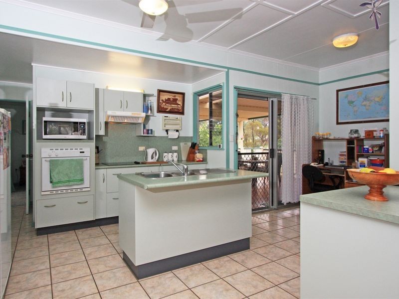 36 Purves Street, Mysterton QLD 4812