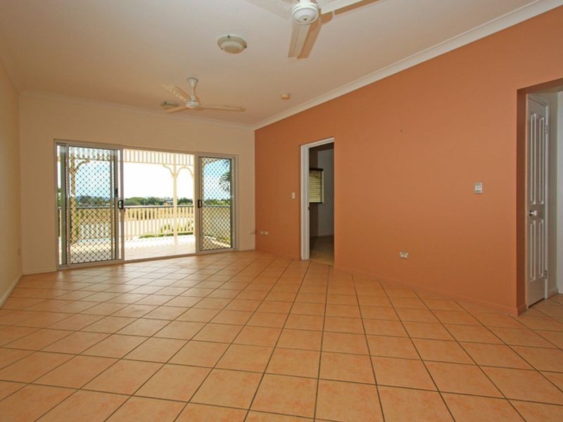 11/24 – 28 Martinez Avenue, West End QLD 4810