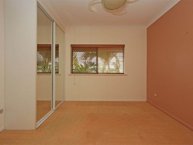 11/24 – 28 Martinez Avenue, West End QLD 4810