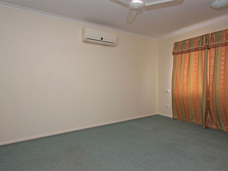 418 Pinnacle Drive, Rasmussen QLD 4815