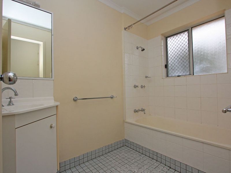 418 Pinnacle Drive, Rasmussen QLD 4815