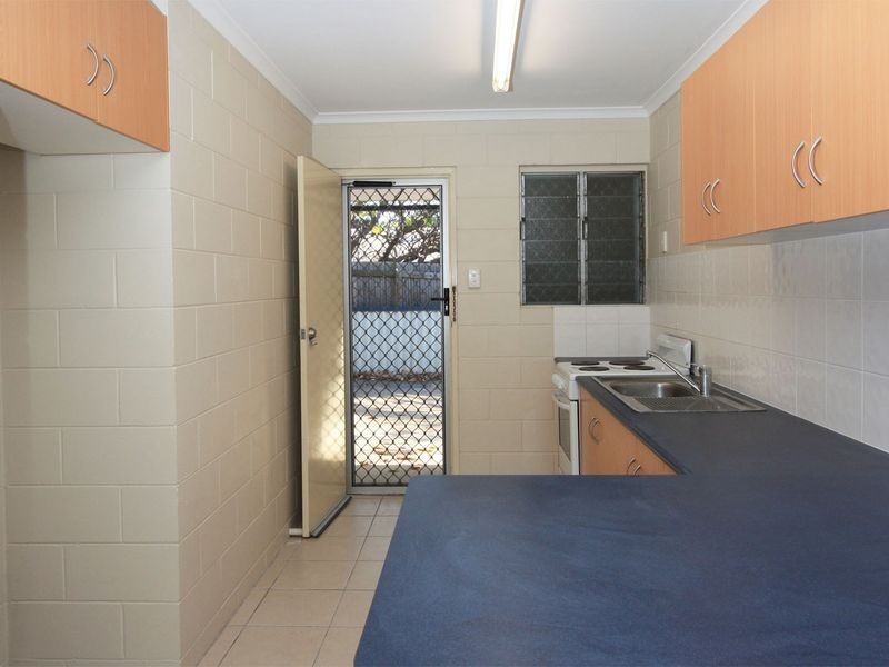 4/31 Harold Street, West End QLD 4810