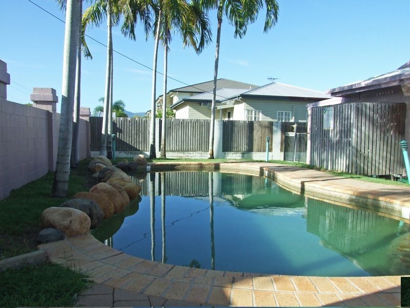 2/28 Henry Street, West End QLD 4810