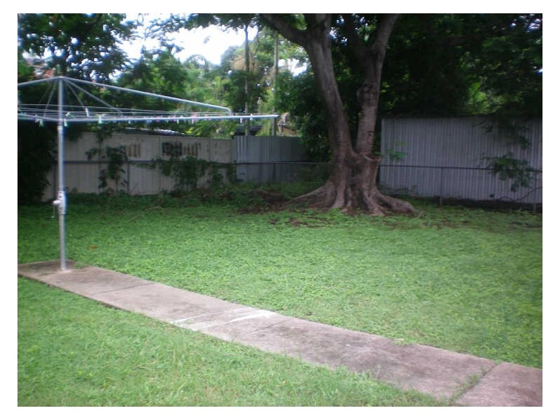 16 Garner Road, Kirwan QLD 4817