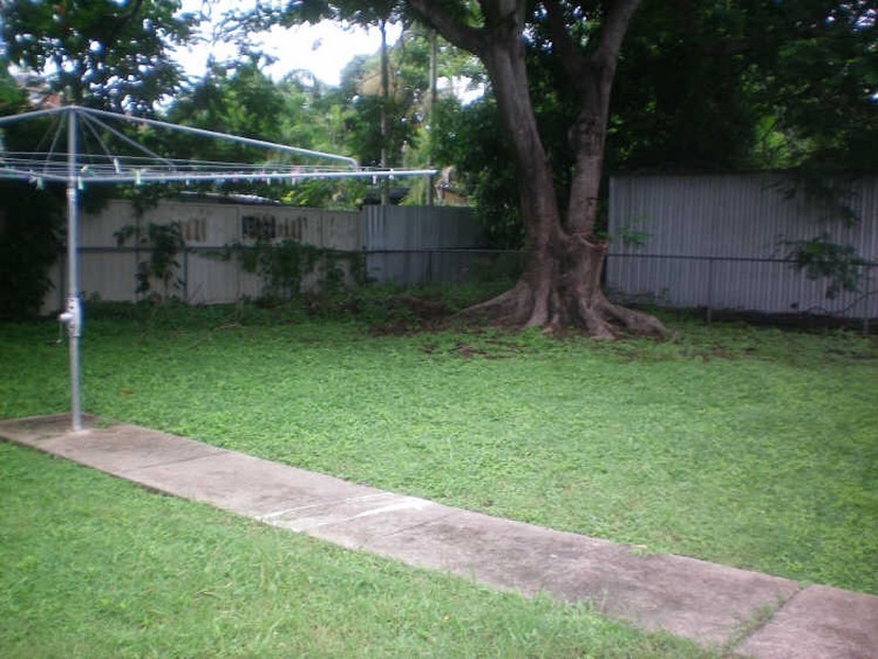 16 Garner Road, Kirwan QLD 4817